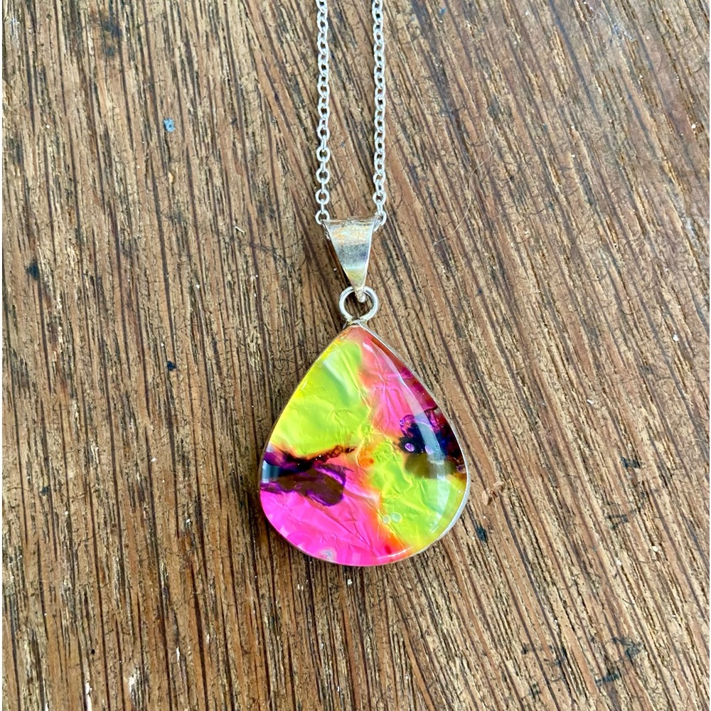 Dichroic glass gemstone necklace NWOT